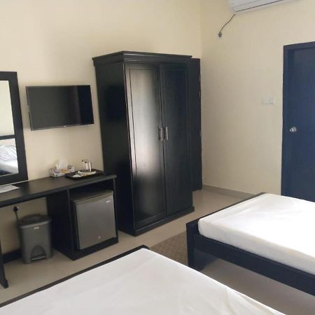 Maui Resort Cox's Bazar Kültér fotó